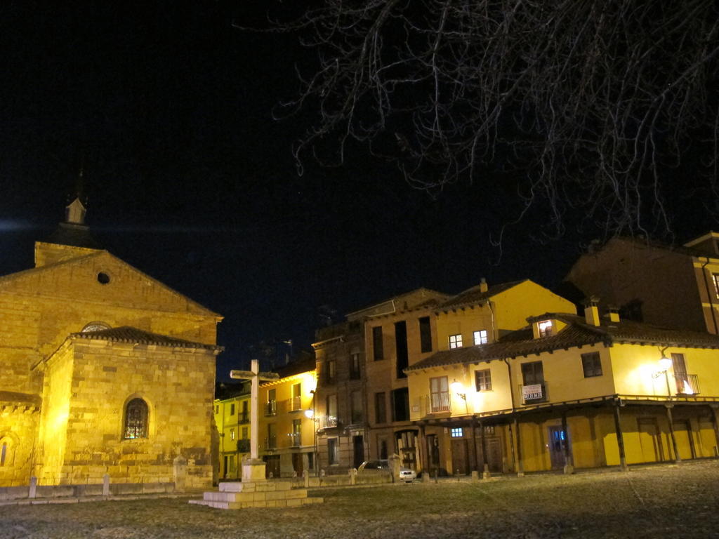 布兰卡住宿加早餐旅馆 莱昂 外观 照片